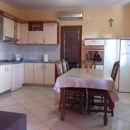 With A Parking Space Novigrad - 12572 Apartment Novigrad (Dalmatia)